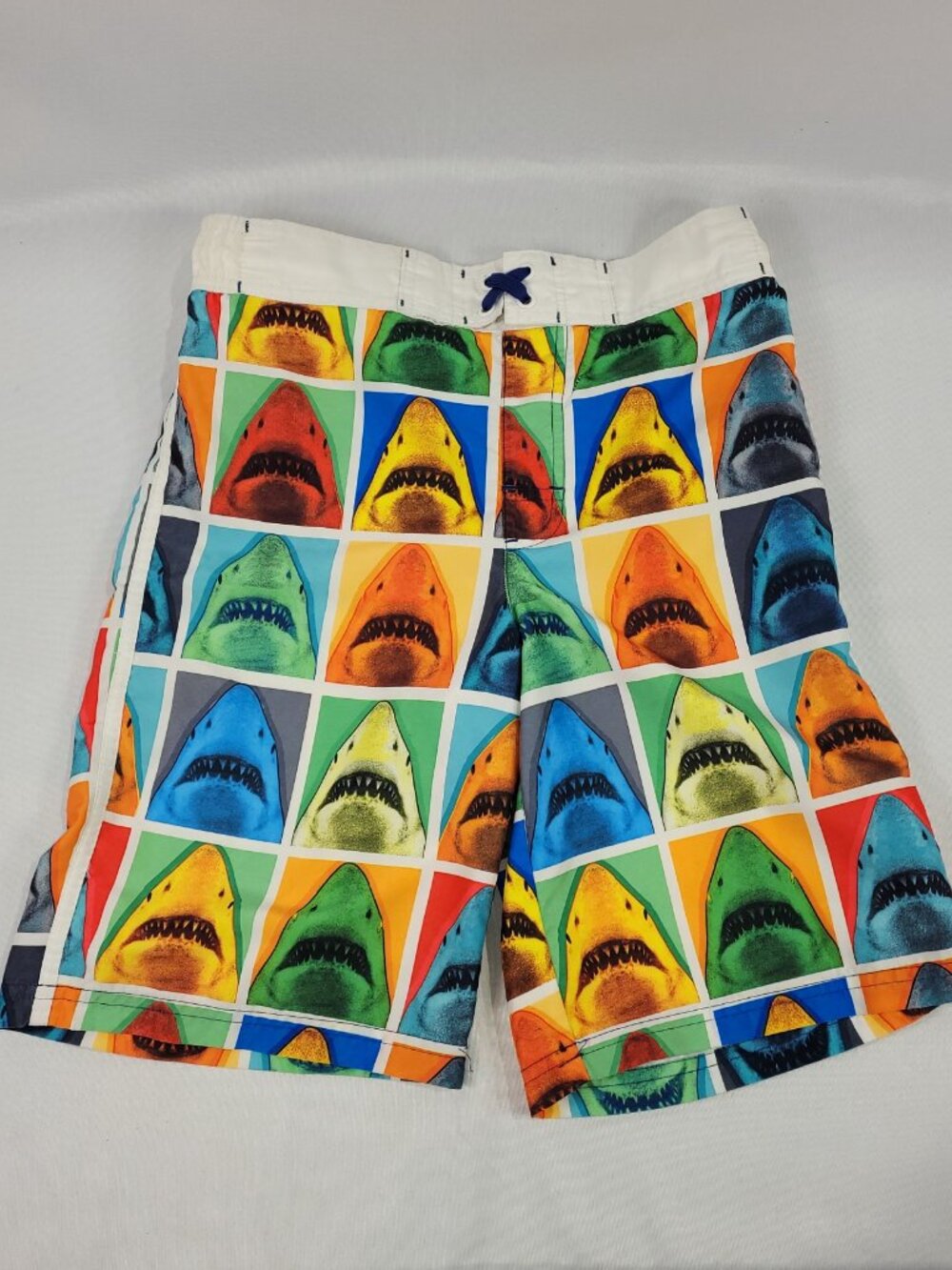 Jaws Shark Swim Trunks Lined Shorts Boy's size Medium